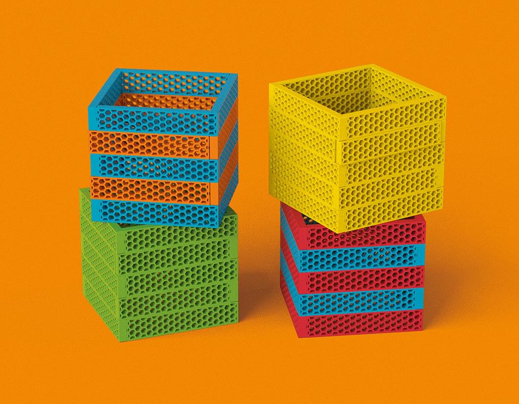Hello Box "Rainbow Mix" with 100 building blocks