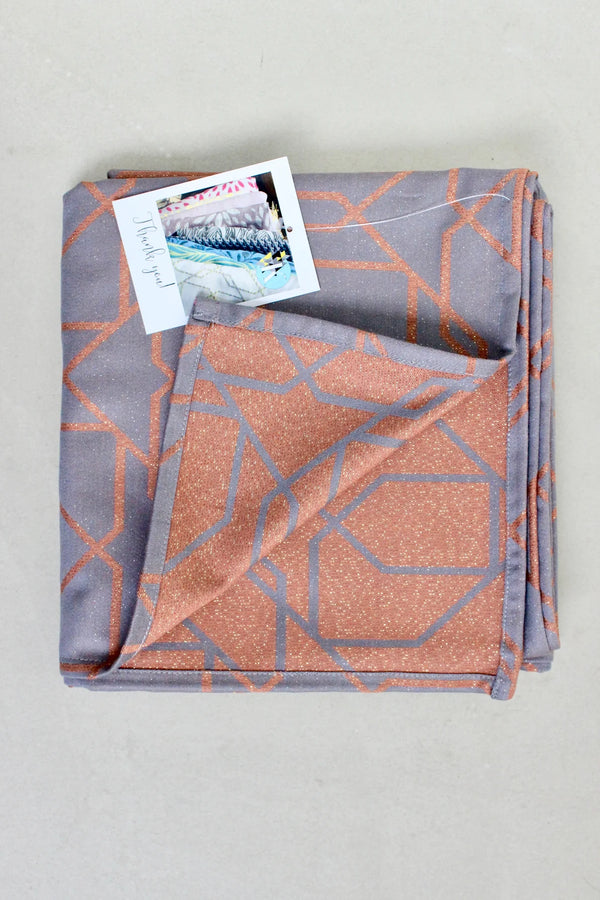 Multifunktionale Babydecke Power of Love Copper von KAAMI